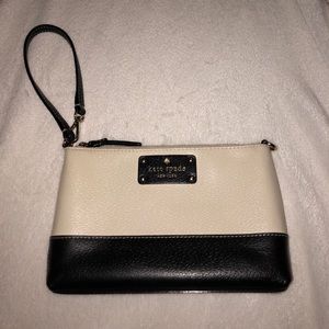Kate Spade wristlet/wallet